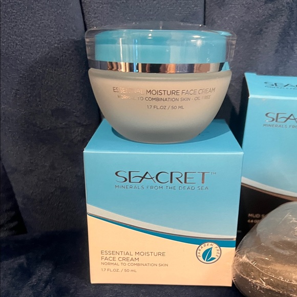 Seacret Moisture Face Cream Set - Picture 2 of 4
